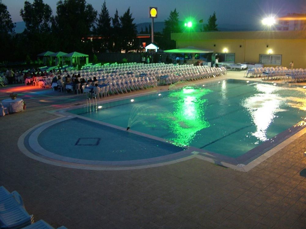 Hotel Metropolis Torbalı Exterior foto